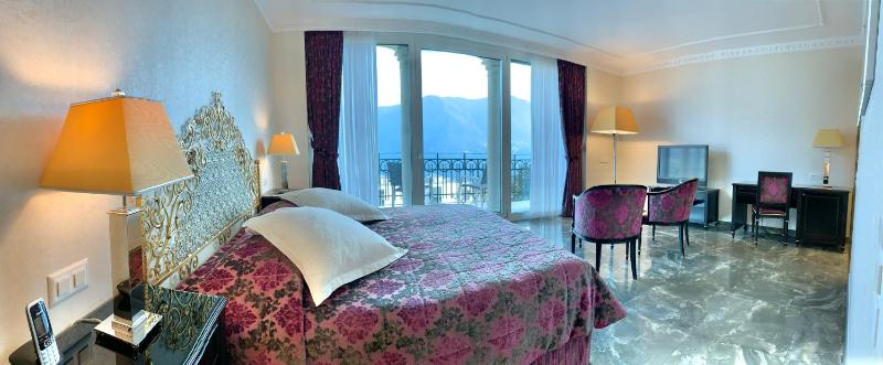 Prestige Twin Room with Lake View image 3
