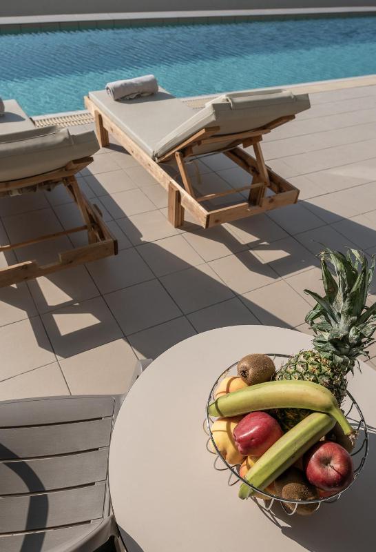 Superior Double Room with Sharing Pool  image 3