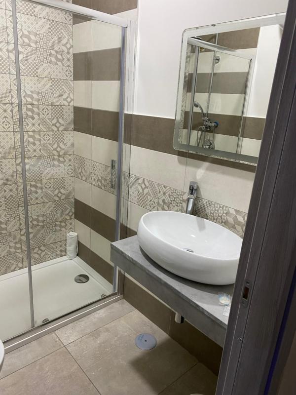 Double Room image 4
