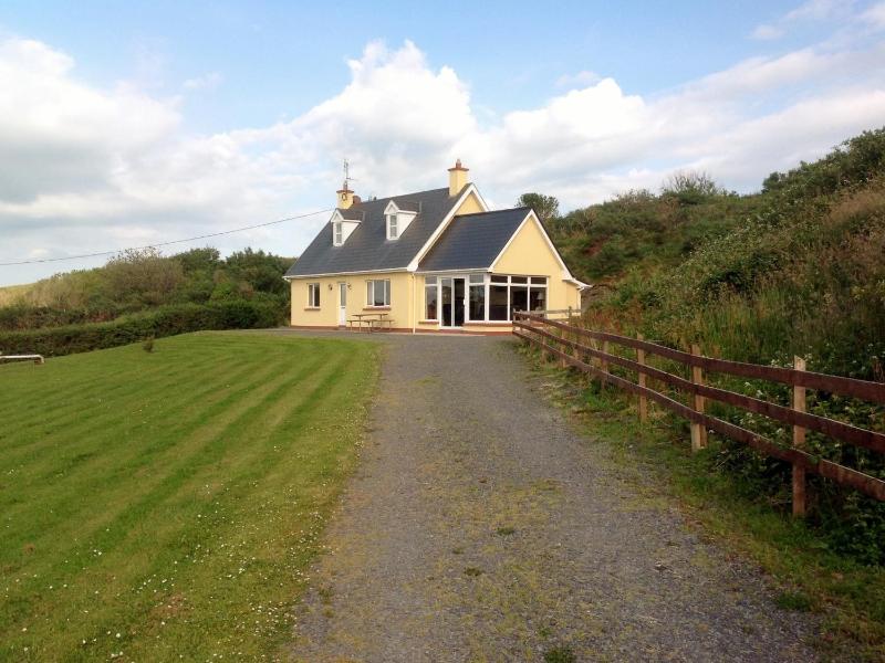 Moulamill Cottage Bed and Breakfast Glenlough P75RY86 - image 1