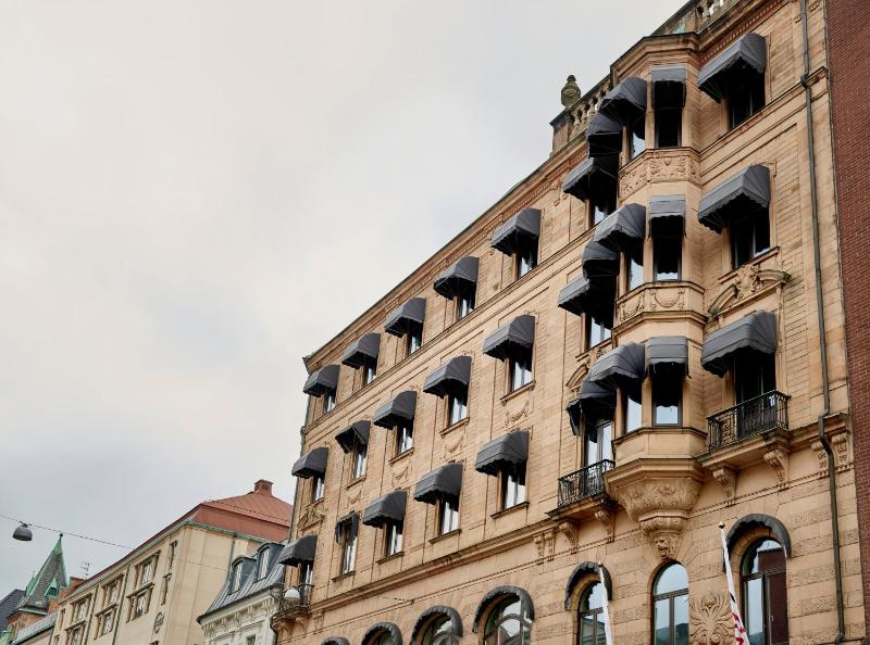 Moment Hotels - image 19