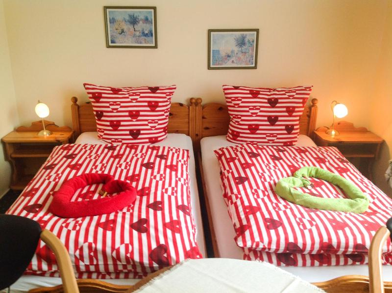 Double Room image 4