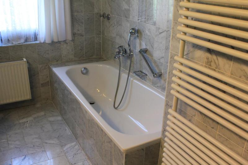 Double Room image 2