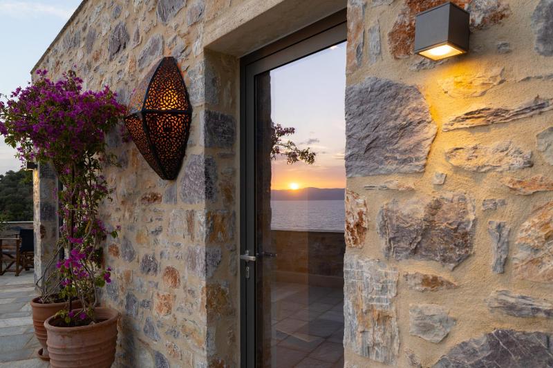 Kechria Bay Villas - image 23