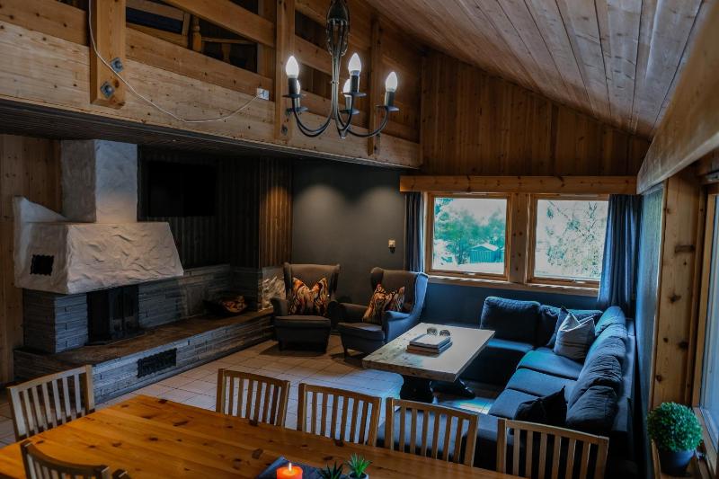 Four-Bedroom Apartment with Loft (10 Adults) image 1