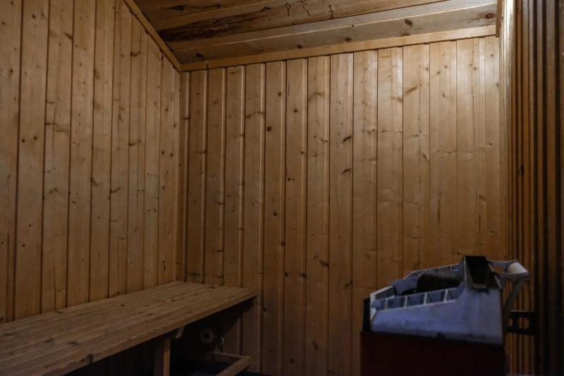 Two-Bedroom Apartment with Loft (6 Adults) image 4