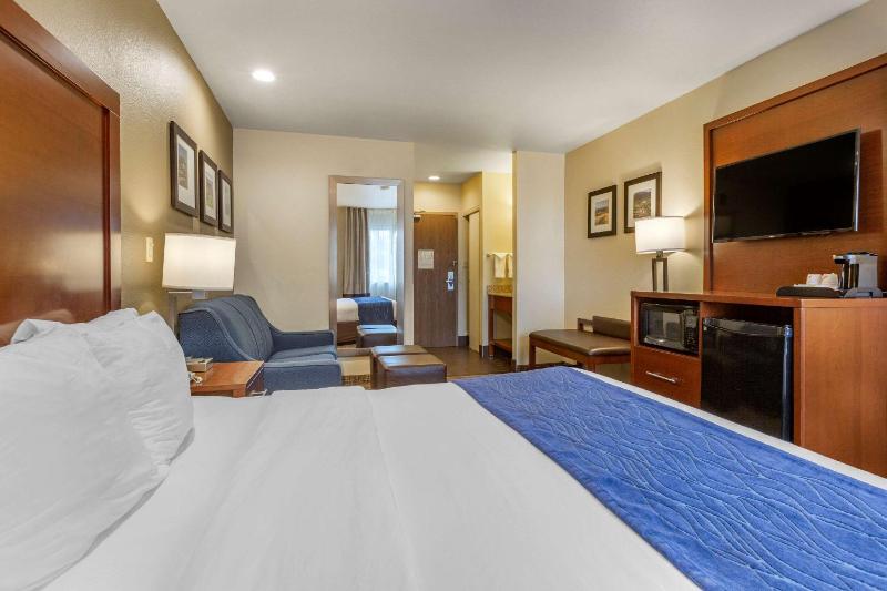 King Room - Non-Smoking image 3