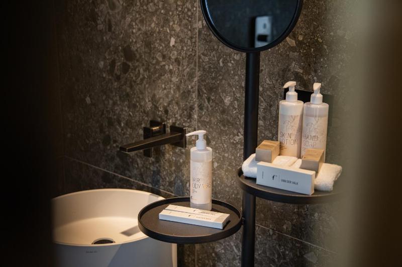 Suite with Spa Bath image 4