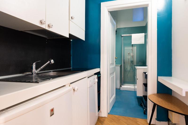 Superior Apartment with Balcony image 4