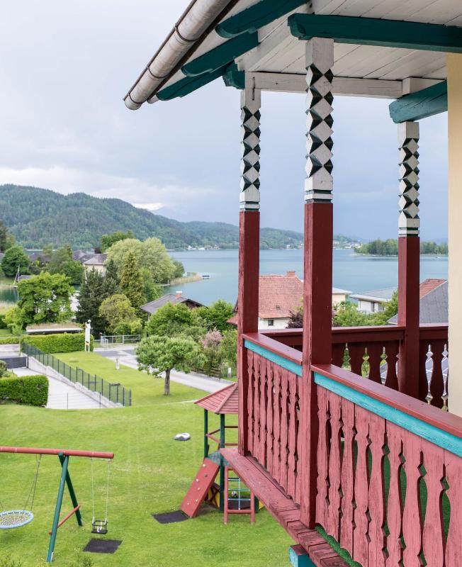Double Room with Balcony and Garden View image 2