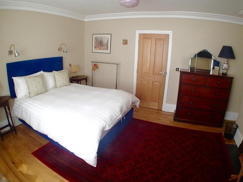 Double Room with Private Bathroom image 3