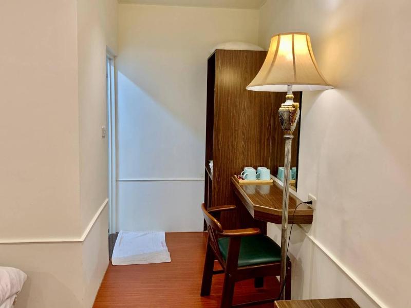Quadruple Room with Private Bathroom image 2