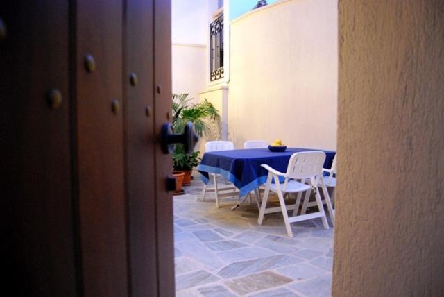 Stone Mansion House - image 13