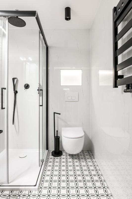Deluxe One-Bedroom Apartment image 1