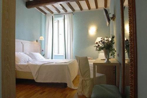 Superior Double or Twin Room image 1