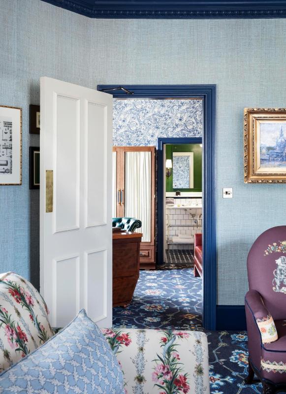 Randolph Suite image 3