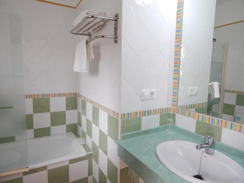 Triple Room image 3
