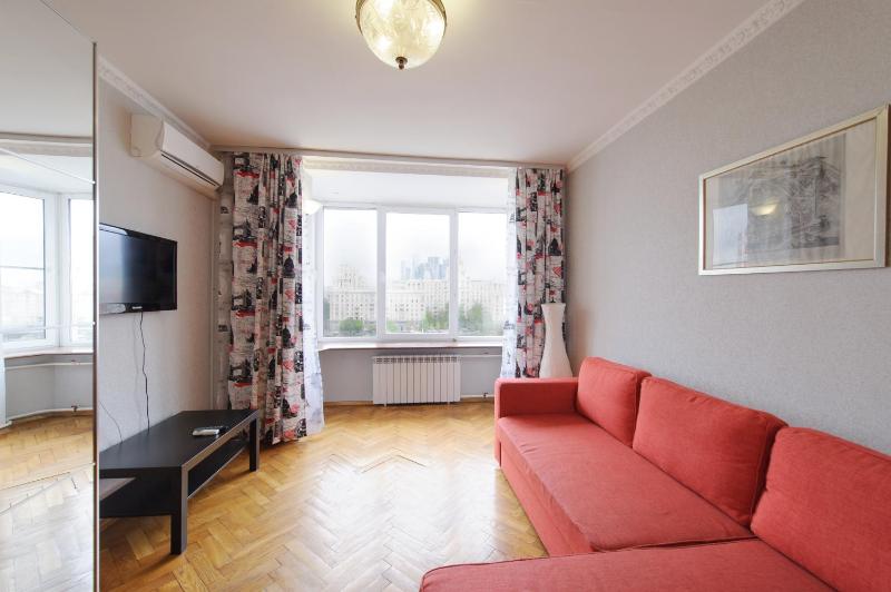 One-Bedroom Apartment - Smolenskaya Street 10 image 3