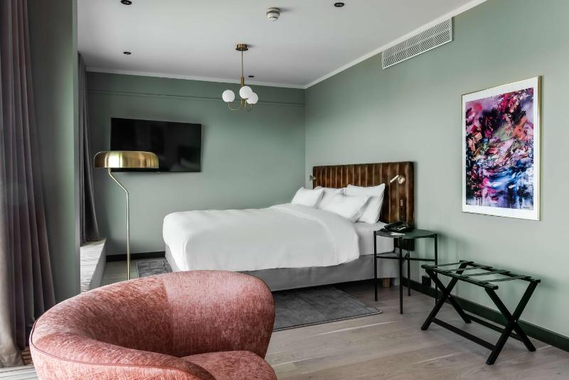 Executive Room with Panoramic Sea View image 4