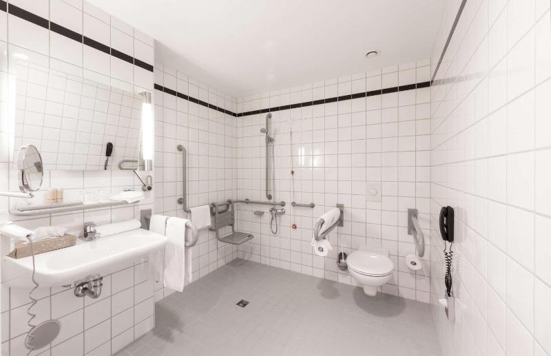 Standard Room image 3