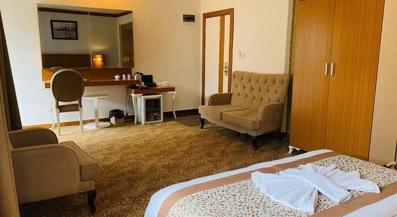 Suite image 3