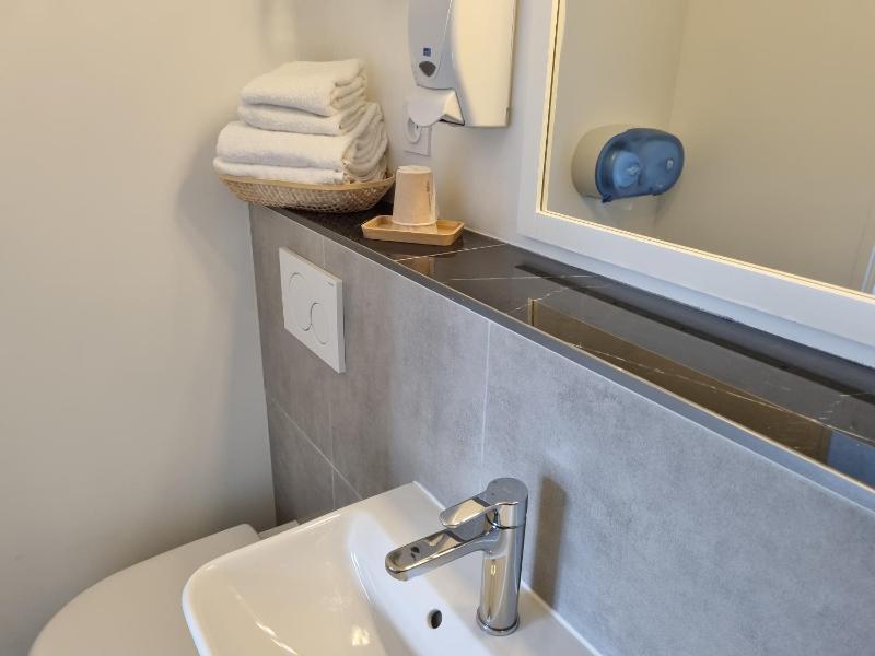 Confort Double or Twin Room image 3