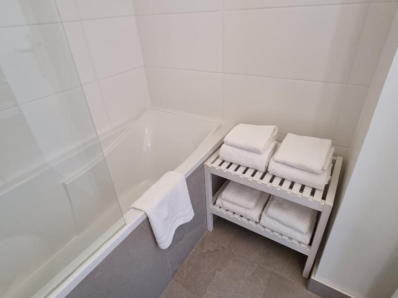 Superior Family Room image 2