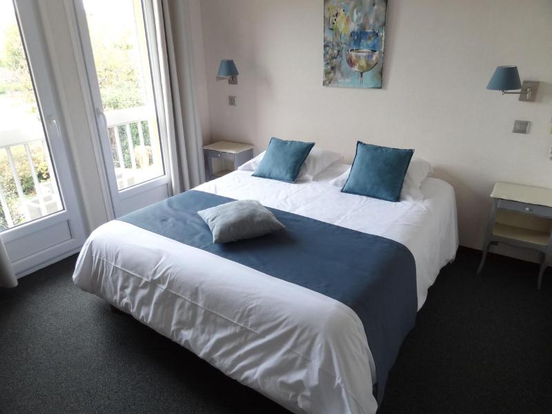 Grand Comfort Double Room image 3