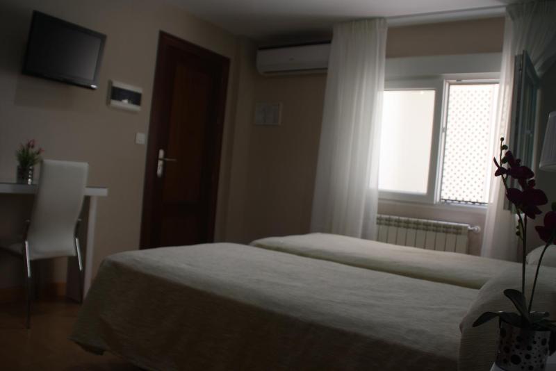 Double or Twin Room image 3