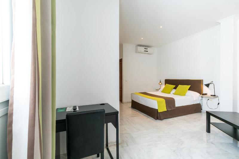 Cool Sevilla Hotel - image 8