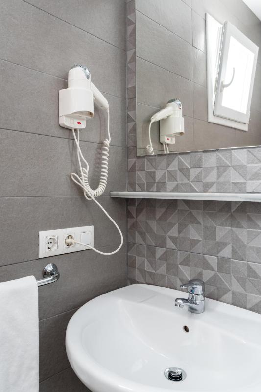 Superior Double Room image 4