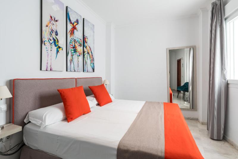 Double or Twin Room image 3