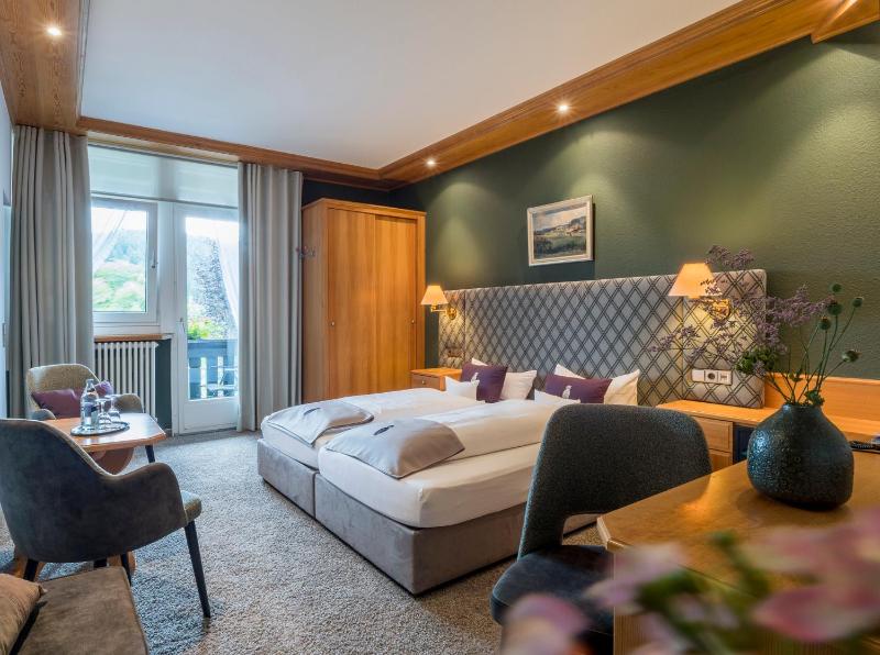 Double Room with Balcony image 1