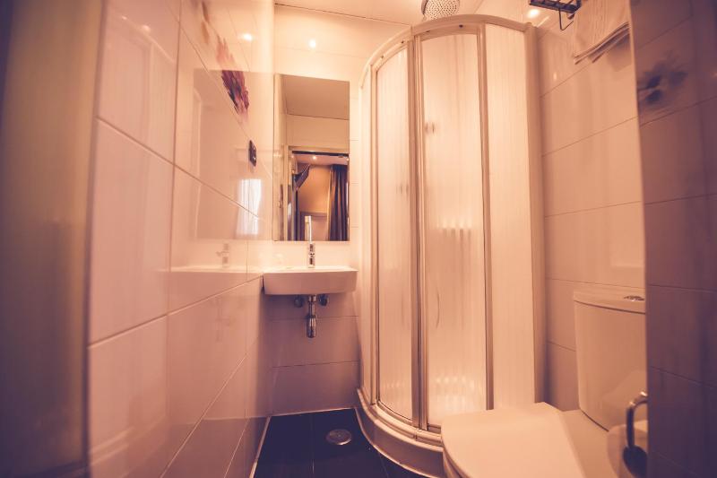 Single Room image 1
