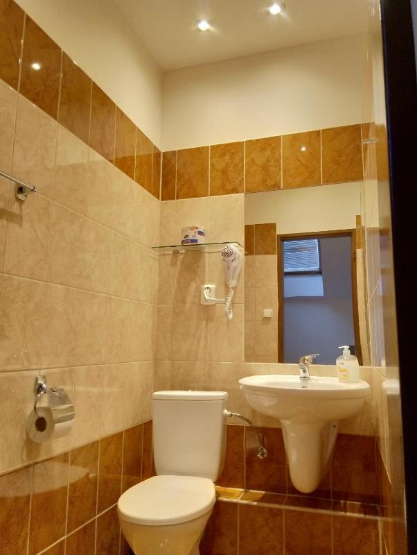 Quadruple Room with Bathroom image 4