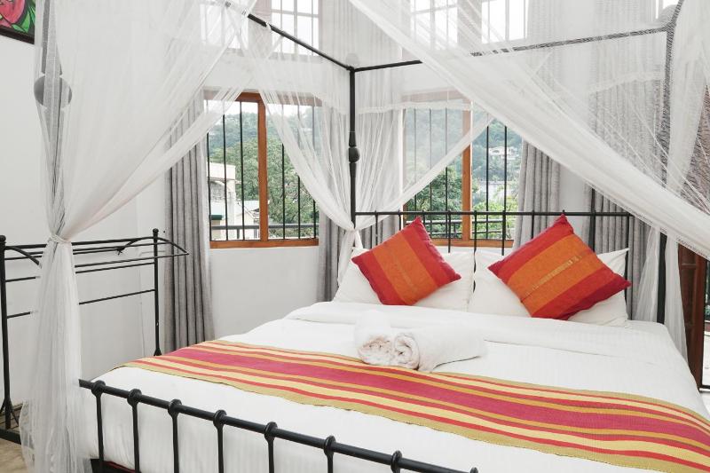 Gruhaya Boutique Villa - image 13