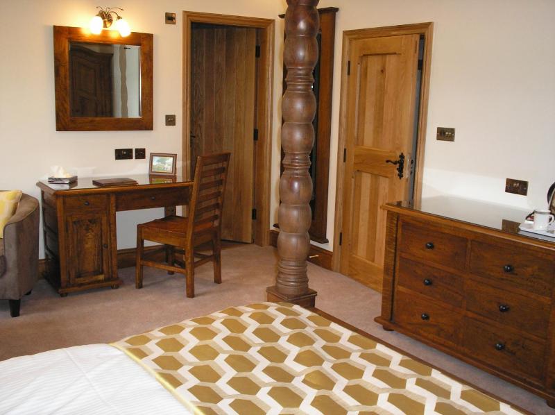 Luxury Double Room image 2
