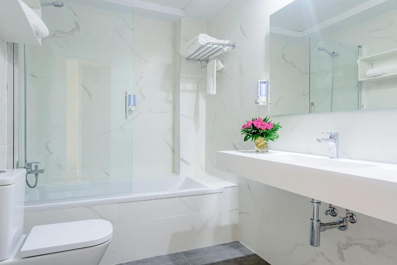 Double or Twin Room image 2