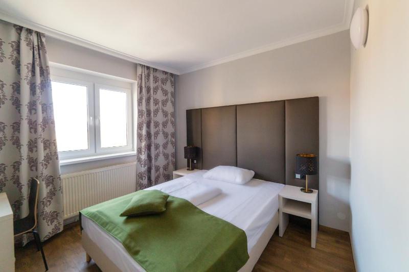 Single Room image 4