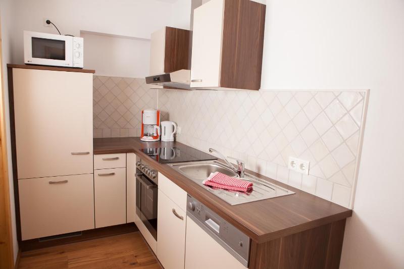One-Bedroom Apartment image 2