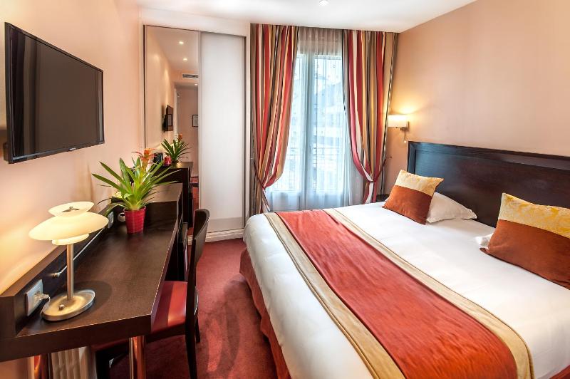 Standard Double Room image 1