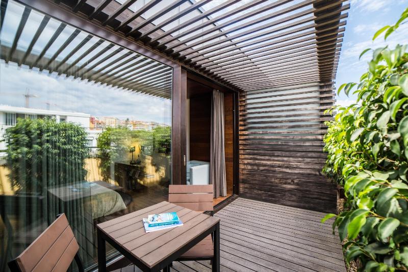 Double Room with Terrace image 4