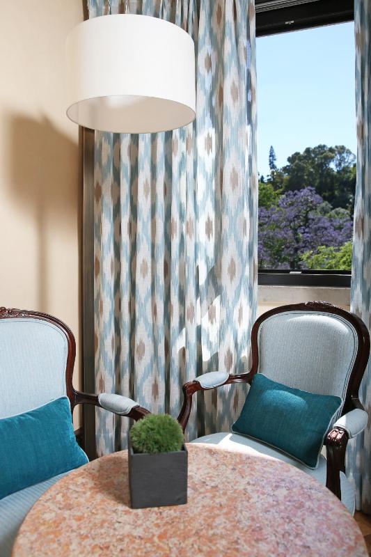 Plaza Double or Twin Room image 2