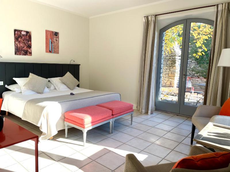 Double Room with Terrace image 3