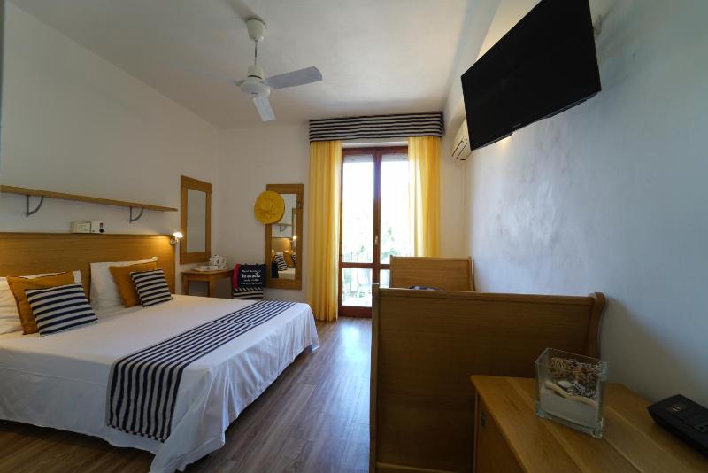 Hotel Le Acacie - image 17