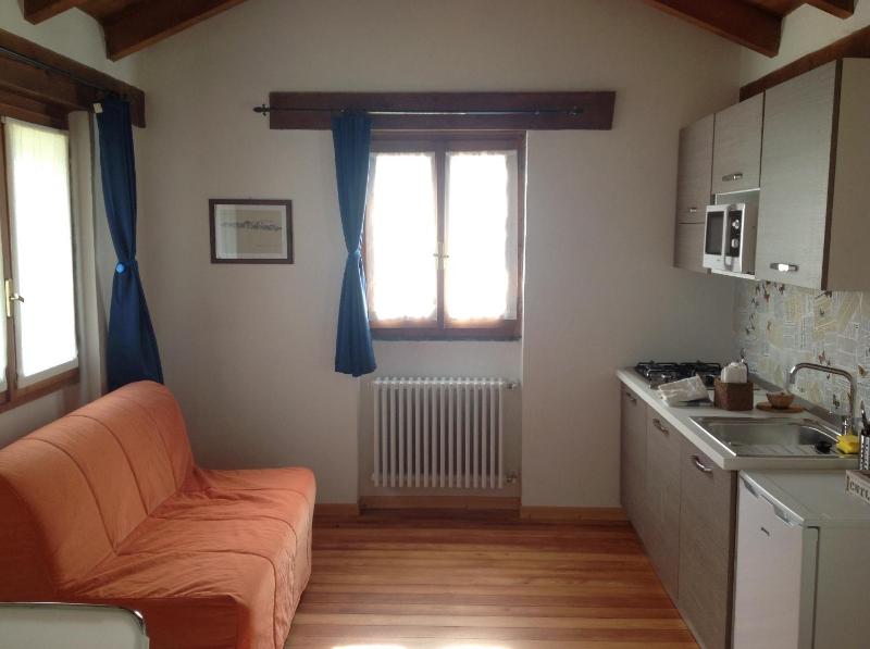 One-Bedroom Apartment image 2