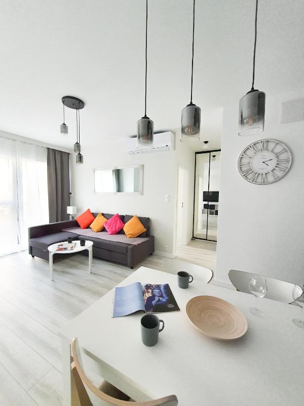 Capital Apartments - Towarowa - image 17