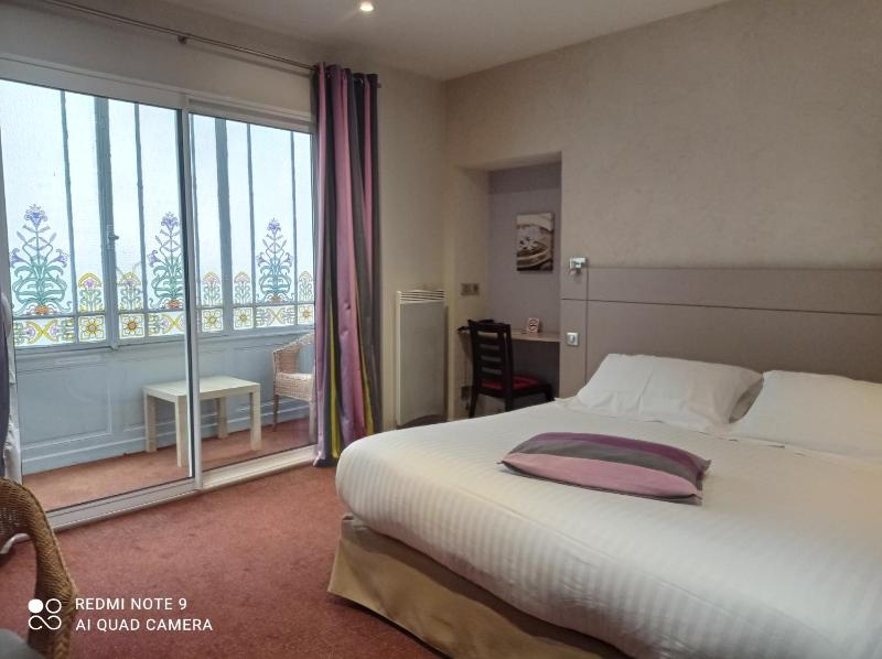 Superior King Room image 1