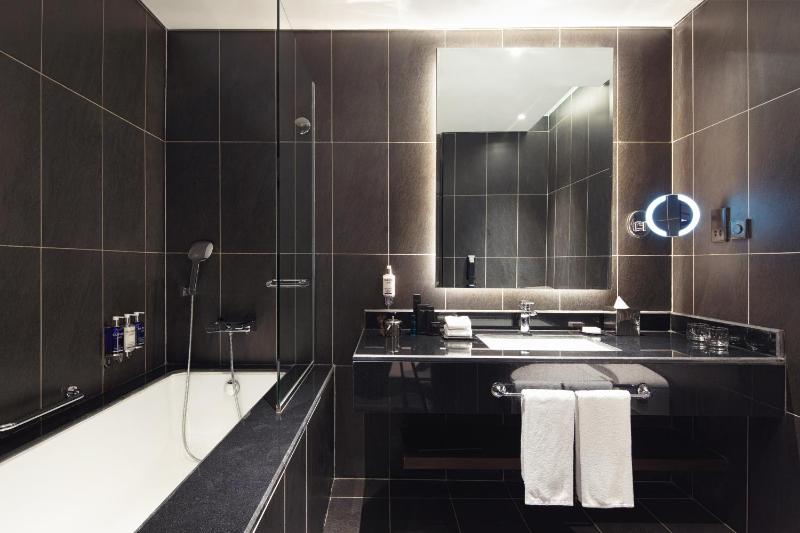 Premium, Private Beach, Infinity Pool, Lazy River & Kids Club Access image 4