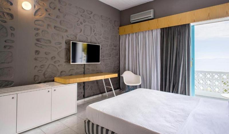 Superior Single Room with Sea View image 3